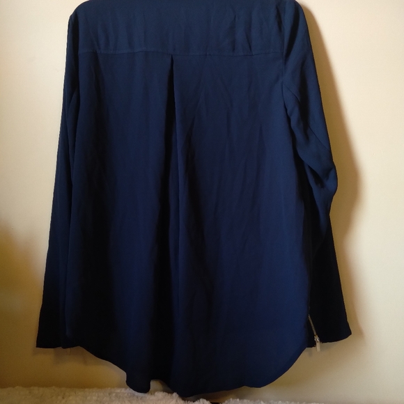 Kut from the Kloth Blouse - Picture 2 of 6